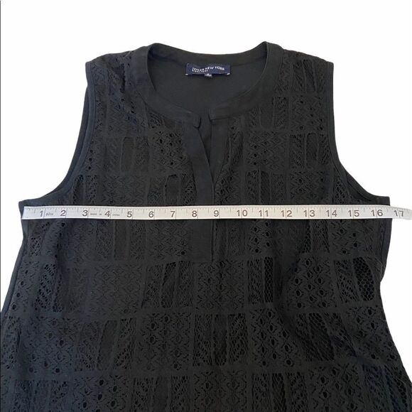 JONES NEW YORK Black Eyelet Lace Sleeveless Tank M - Picture 6 of 6